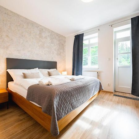 Apartman U Vlka - Hubertus, การ์โลวา สตูดังกา ภายนอก รูปภาพ