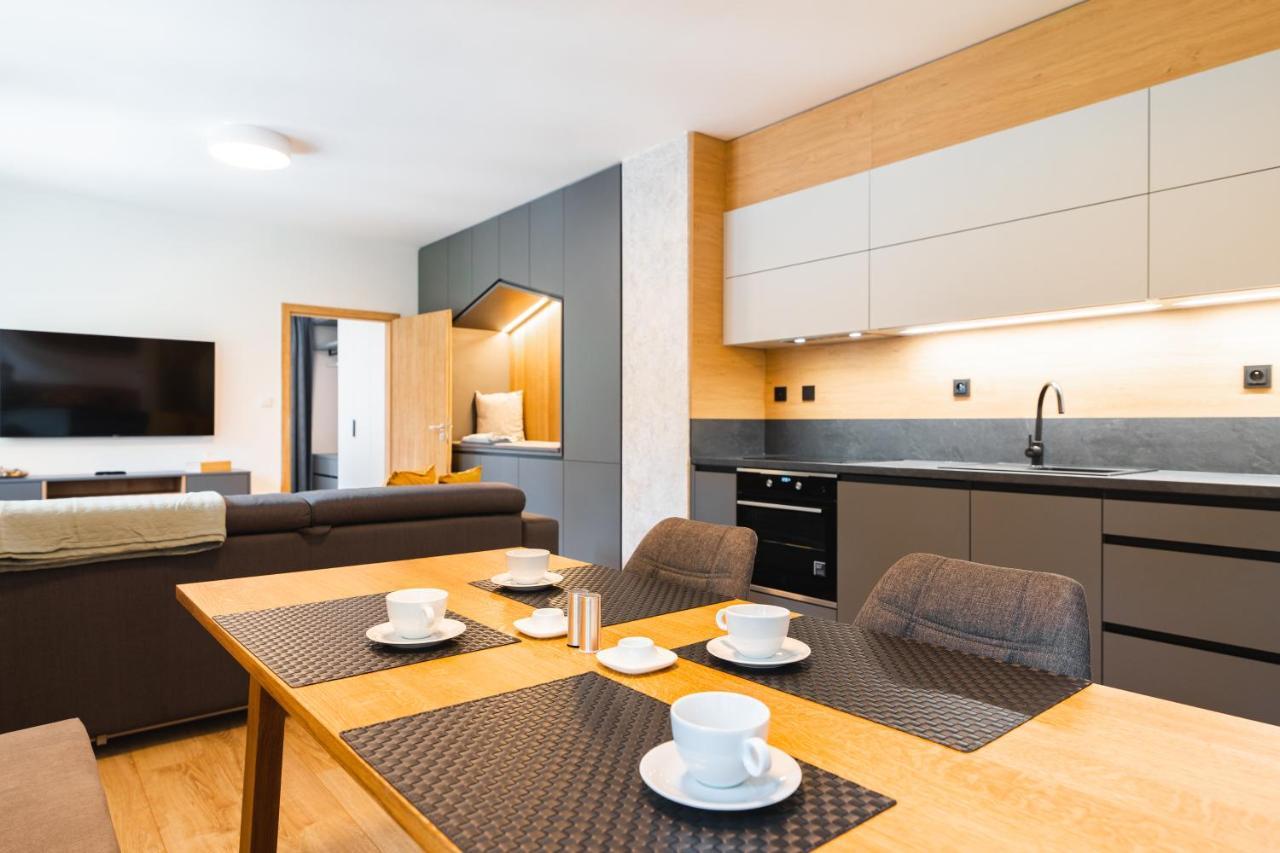 Apartman U Vlka - Hubertus, การ์โลวา สตูดังกา ภายนอก รูปภาพ