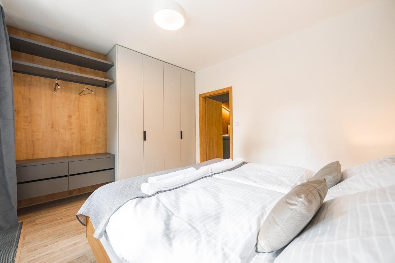 Apartman U Vlka - Hubertus, การ์โลวา สตูดังกา ภายนอก รูปภาพ